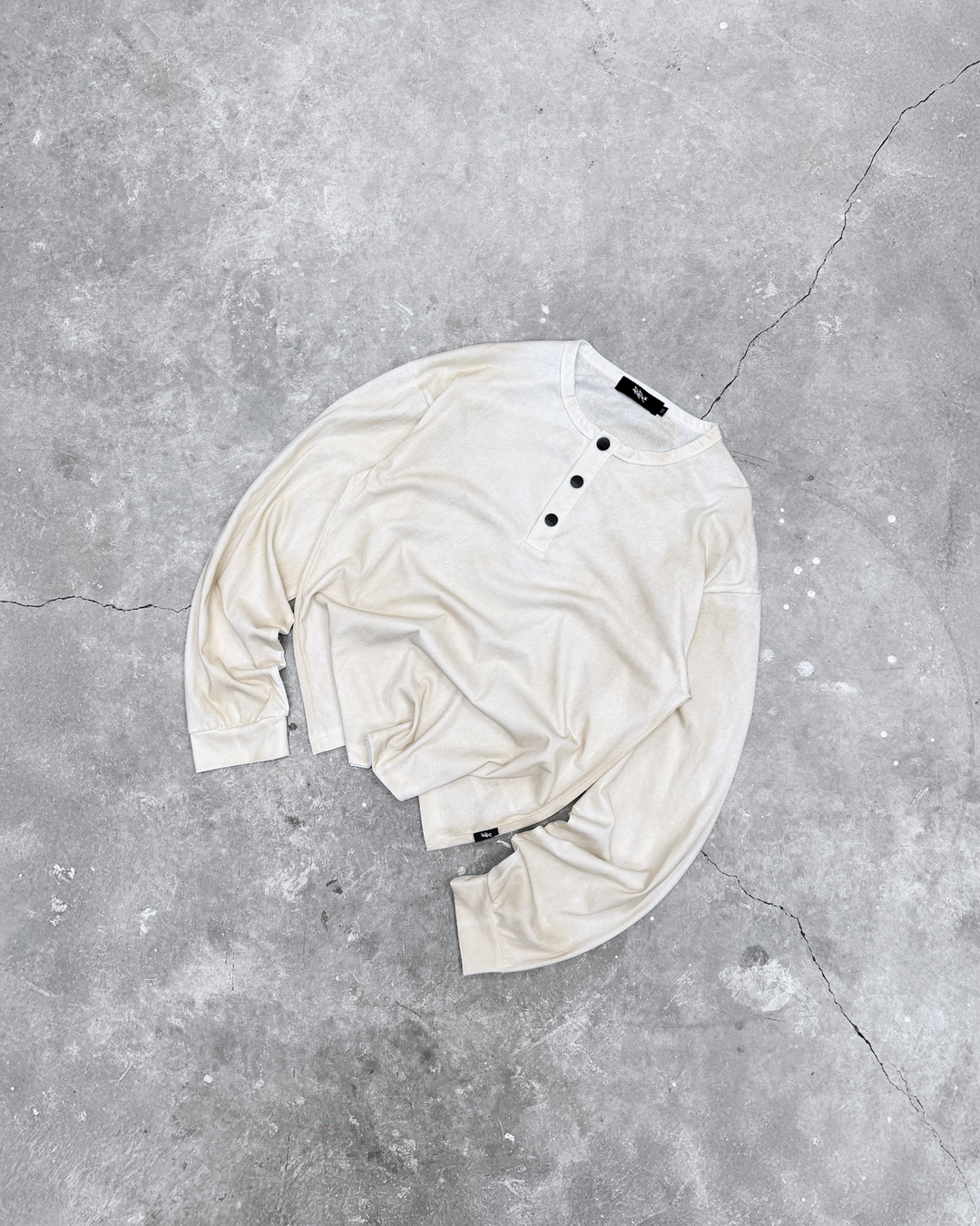HENLEY LONG SLEEVE