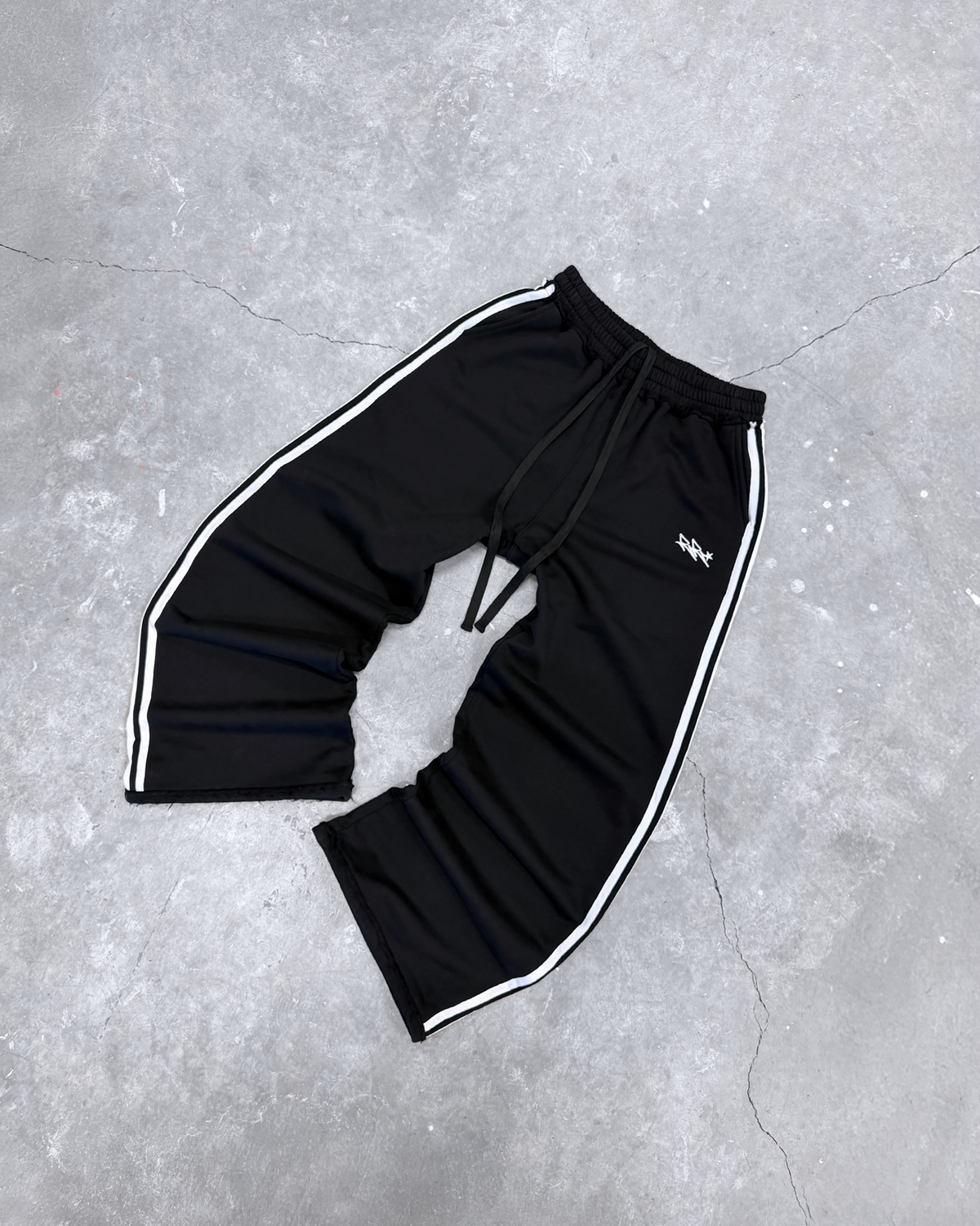 2 STRIPE JOGGERS