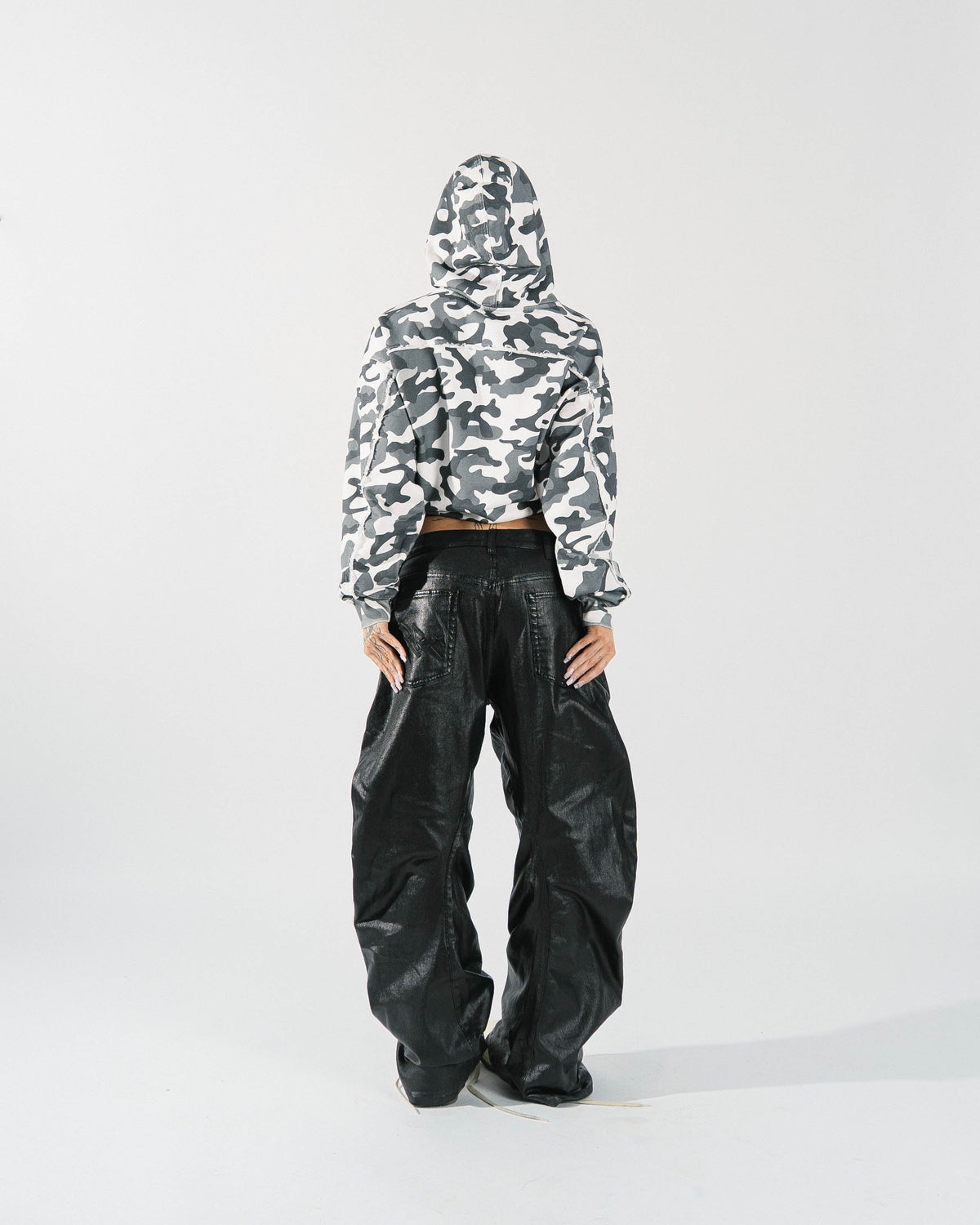 ARCTIC OPS HOODIE