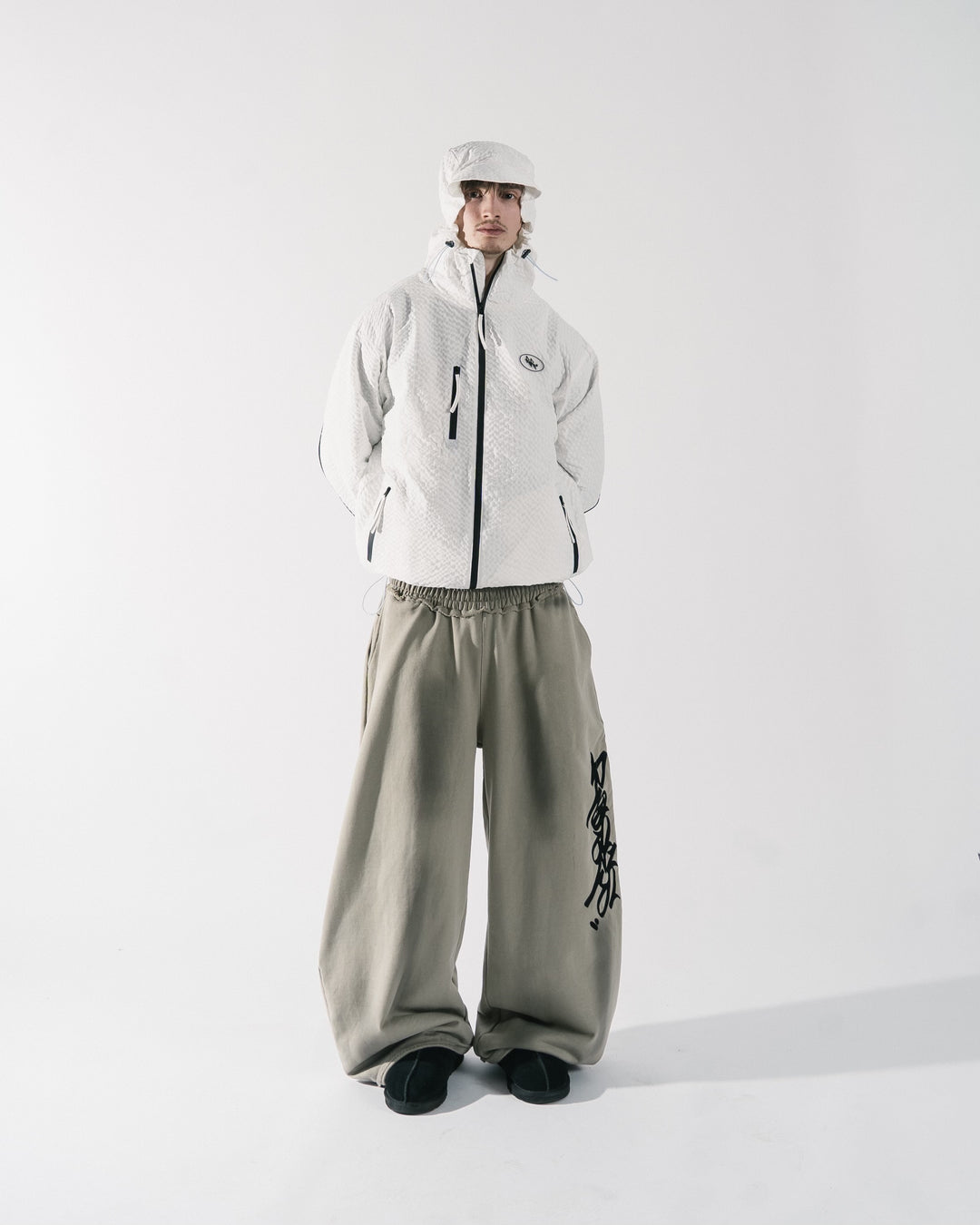 DIRTY SCRIPT JOGGERS