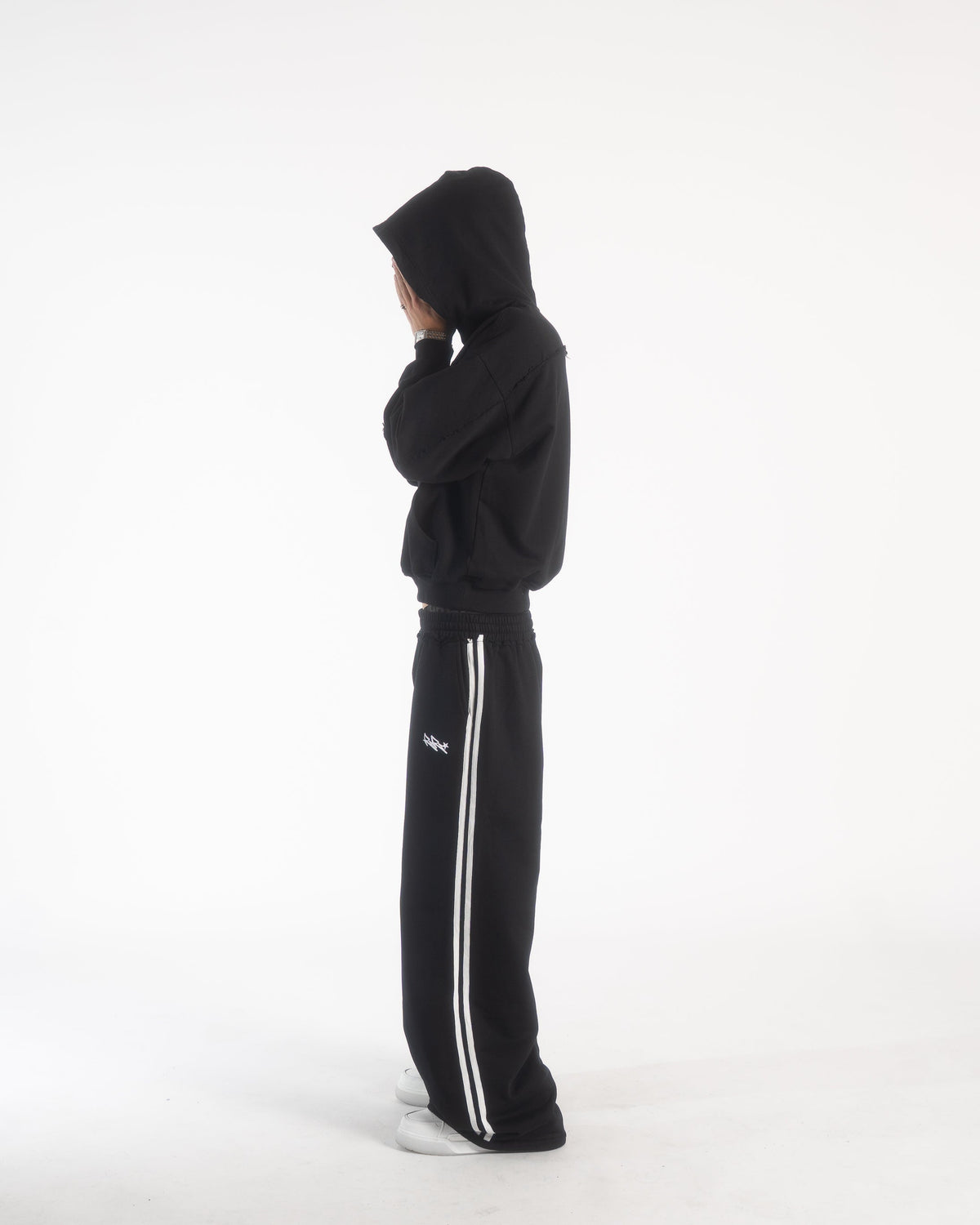 2 STRIPE JOGGERS